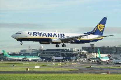 Els empleats de Ryanair faran vaga al juliol