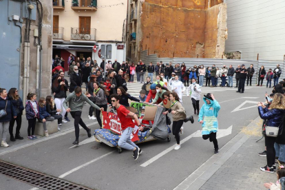 En el marco de la celebración del Carnaval, con un recorrido entre las plazas de Sant Llorenç y Sant Joan.