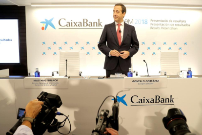 El conseller delegat de CaixaBank, Gonzalo Gortázar, ahir, a València.