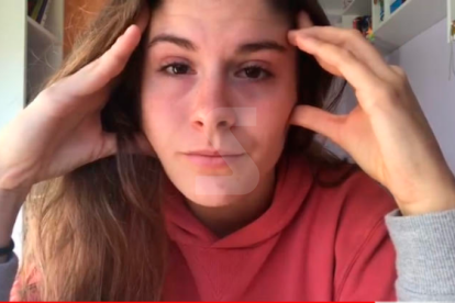 Ho denuncia a través de YouTube - La jove va penjar ahir a la tarda un vídeo en aquesta plataforma en què explica com va viure l'atac. La víctima va demanar a SEGRE fer pública la denúncia a cara descoberta per trencar tabús.