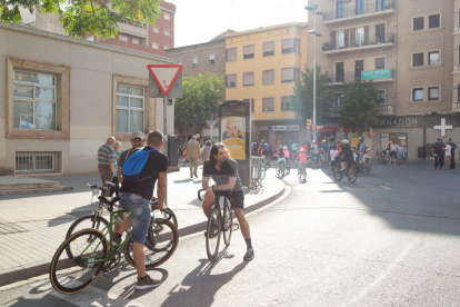 Més de 1.500 persones se citen en la Pedalada popular amb motiu de la Setmana de la Mobilitat