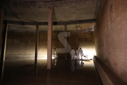 Emergeix la Lleida subterrània: El dipòsit d'aigua amagat sota de la Seu Vella serà visitable