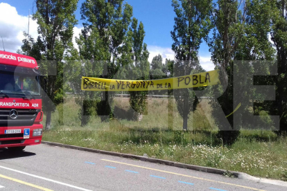 Pancarta en la Pobla contra Josep Borrell