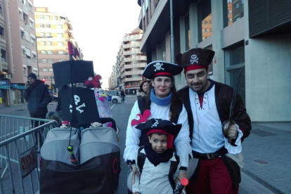 3er premi: Juanjo Jiménez amb la seva família pirata.