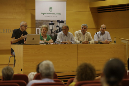 Un momento de la presentación de la XV edición del Seminario de Postgrado Cervera-Jordà.