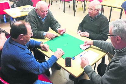 “Muchos jubilados de Lleida tienen problemas para llegar a fin de mes”