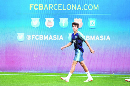El juvenil Riqui Puig cuenta con la confianza de Valverde y ayer se entrenó con el primer equipo. 