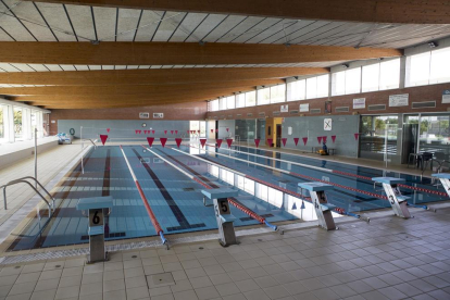 Las instalaciones de la piscina cubierta de Cervera.