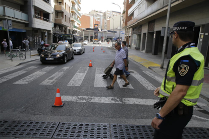 La calle Acadèmia es de único sentido desde avenida Catalunya hasta paseo de Ronda.