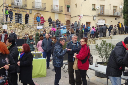 Centenares de visitantes llenaron las calles de Os de Balaguer. 