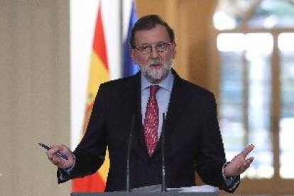 Rajoy tanca el 2017 apel·lant a estendre ponts i a garantir l'estabilitat