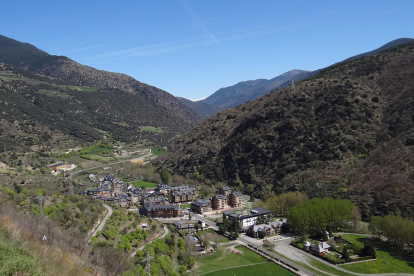 Vista panorámica de Rialp, en el Pallars Sobirà. 