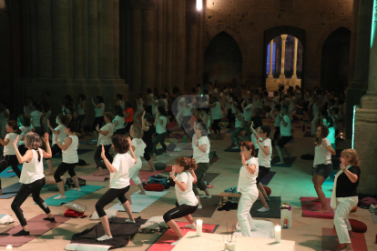 Nit de lluna plena a la Seu Vella de Lleida amb ioga