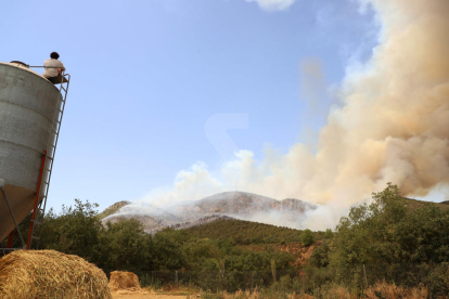Imagen de archivo de un incendio forestal en Baldomar