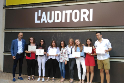 Els alumnes de Lestonnac distingits per la seua qualificació a les PAU, divendres a Barcelona.