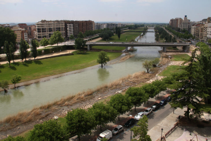 Una de les actuacions que preveu el pla és adequar el marge dret del riu com un parc urbà, igual que a l’esquerra.