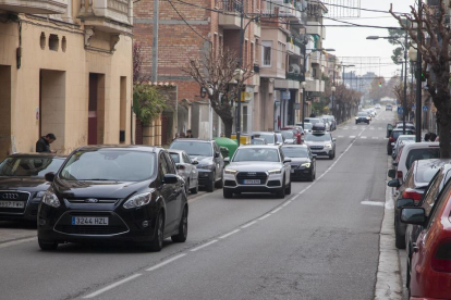 Imatge actual de l’avinguda Jaume Mestres, una via molt freqüentada.