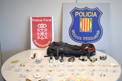Els Mossos i la Policia Foral de Navarra desarticulen a Lleida una organització acusada de cometre 22 robatoris