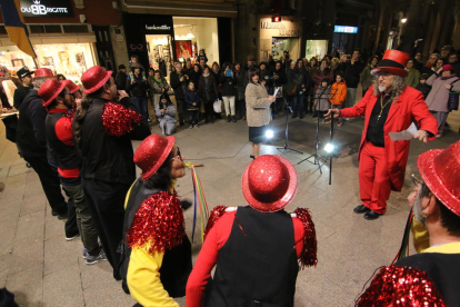 Una cinquantena de persones es van reunir en el primer acte de Carnaval.