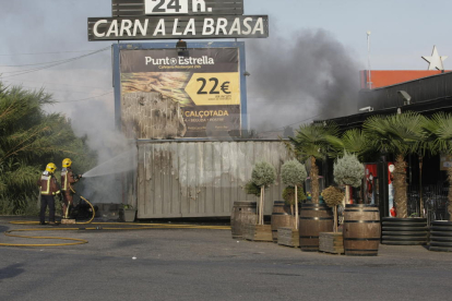 Imagen de archivo de un incendio junto a otro Punt Estrella, el situado en la Ll-11, en 2016.