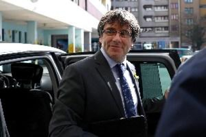 Puigdemont podría ser inhabilitado por no declarar bienes a Hacienda