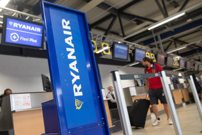 Ryanair cancel·la uns 400 vols per la vaga de pilots