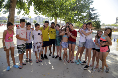 Alumnes d’un col·legi de Lleida l’últim dia de classe del curs passat, el 22 de juny.