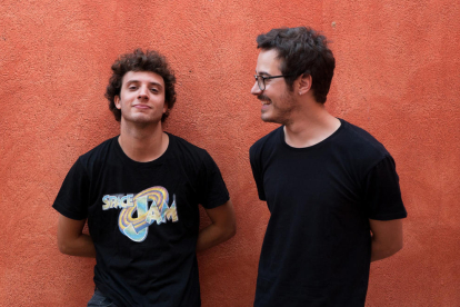 El pop-rock indie del duo empordanès Cala Vento estrenarà el cicle demà al Cafè del Teatre.