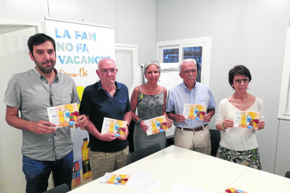 Los responsables del Banc d’Aliments de Lleida, ayer durante la presentación del Informe 2017. 