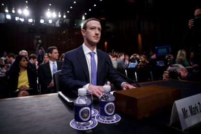 El fundador de Facebook, Mark Zuckerberg, ahir a Washington.