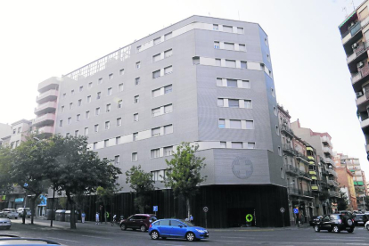 La Clínica de Ponent, ubicada a Prat de la Riba.