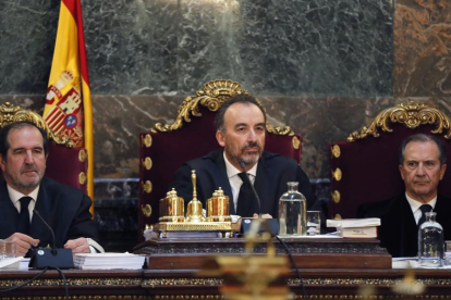 La Infanta Cristina e Iñaki Urdangarin durante el juicio de Nóos en la Audiencia de Palma.