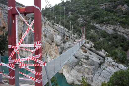 El puente entre Catalunya y Aragón permanecerá cerrado al público hasta febrero. 