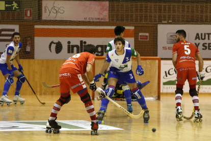 Jugadors de l’ICG Software celebren un dels gols que van marcar ahir contra el Girona.