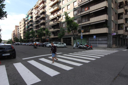 El nuevo paso de peatones en la calle Humbert Torres.