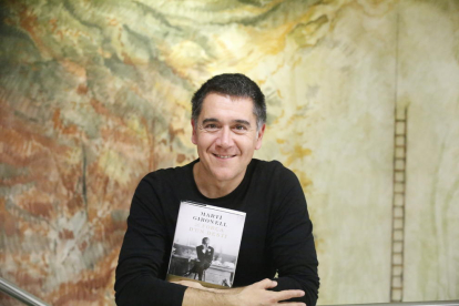 El escritor y periodista Martí Gironell, autor de la novela ‘La força d’un destí’, ayer en SEGRE.