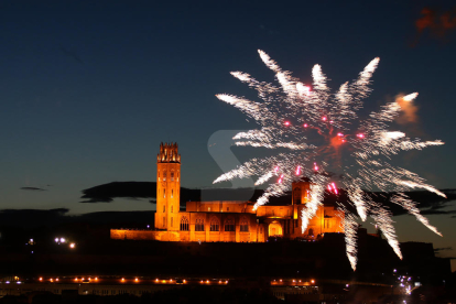 El castell de focs de la festa major de Lleida.