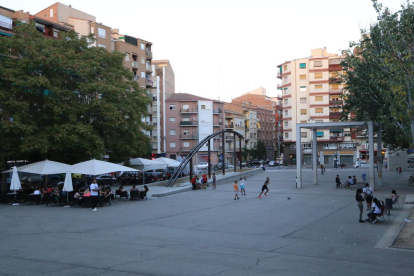 Imagen de la plaza Constitució.