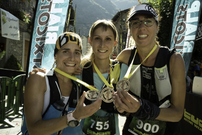 Los podios masculinos y femeninos de la última jornada de la novena edición de la popular carrera de montaña pallaresa.
