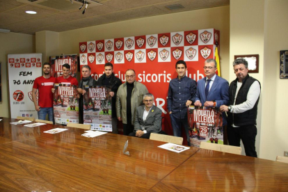 La IV Duatló de Lleida se presentó ayer en el Sícoris Club, la entidad organizadora.