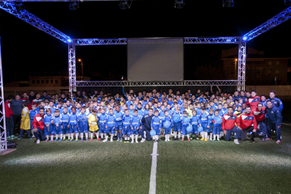 L’Escola de Futbol Baix Segrià presenta tots els seus equips, integrats per 230 jugadors i jugadores