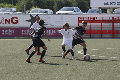 El Valencia y el Montecarlo de Zaragoza disputaron una de las semifinales en el torneo benjamín, clasificándose los ‘ches’ para la final.