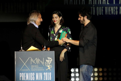 El dúo Maria Arnal y Marcel Bagés, galardonados en los Premios de la Música Independiente.