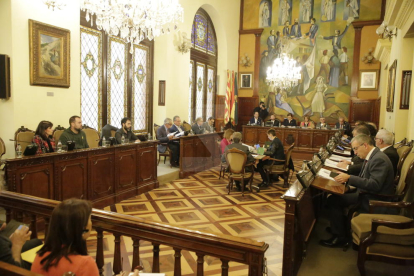 Una vista del pleno de la Diputación de Lleida de este viernes.