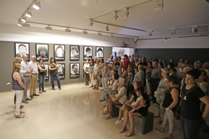 Un moment de la inauguració que va tenir lloc ahir al Museu Comarcal de la Noguera.