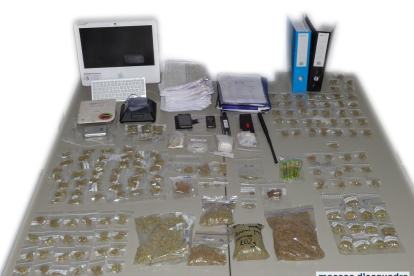 Vista de la droga confiscada pels Mossos el juliol del 2016.