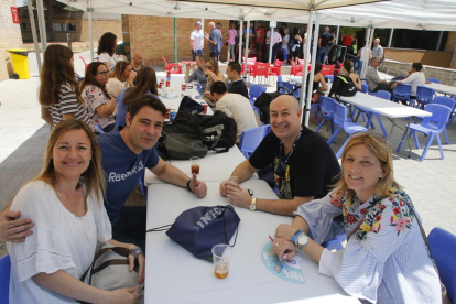 La celebración del 35 aniversario sirvió para el reencuentro de las diferentes promociones del Inefc Lleida.