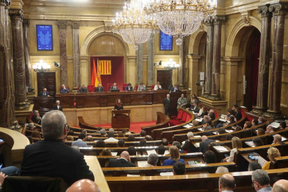 El Parlament reconoce el derecho de Puigdemont, Sànchez y Turull a ser investidos