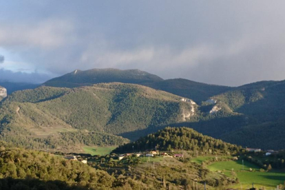 Vista àeria de Montant de Tost, nucli de Ribera d’Urgellet.