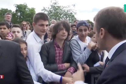 Macron va renyar el jove per anomenar-lo a seques ‘Manu’ en comptes de senyor o senyor president.